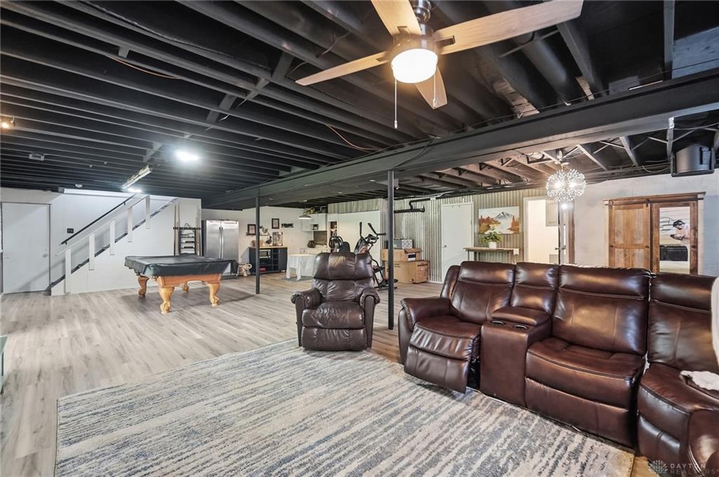 650 Sheffield Property Photo 50