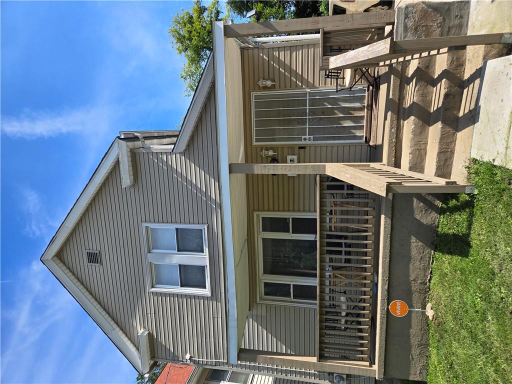 1007 Laurel Property Photo 1