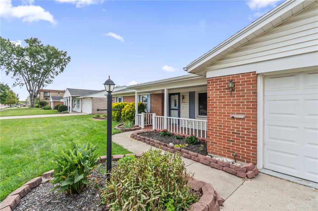 230 S Dorset Property Photo 4