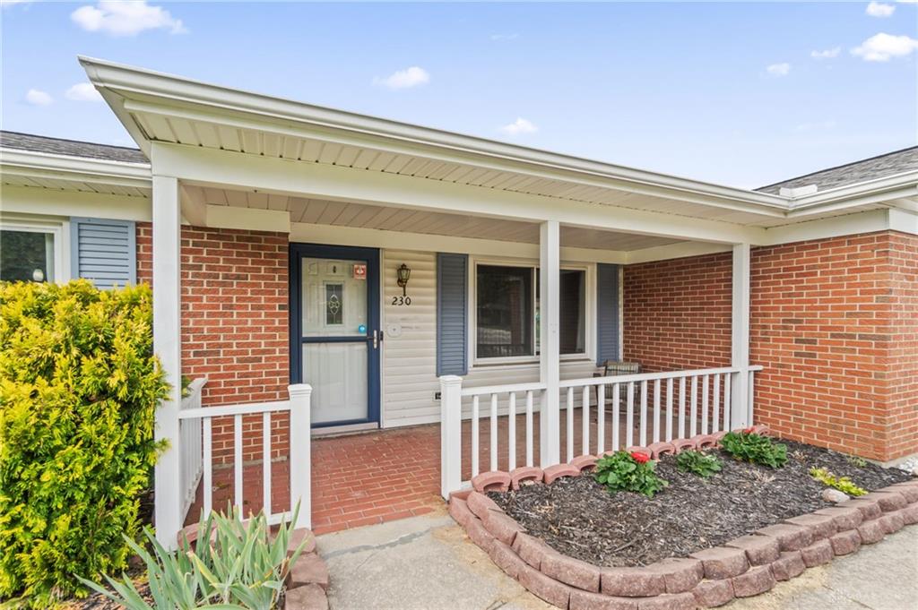 230 S Dorset Property Photo 5