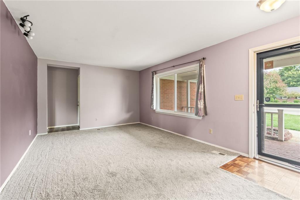 230 S Dorset Property Photo 8