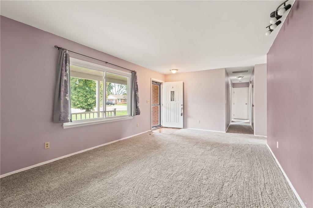 230 S Dorset Property Photo 9