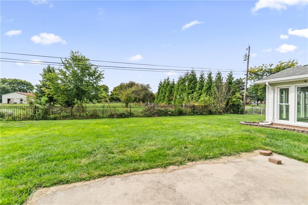 230 S Dorset Property Photo 43