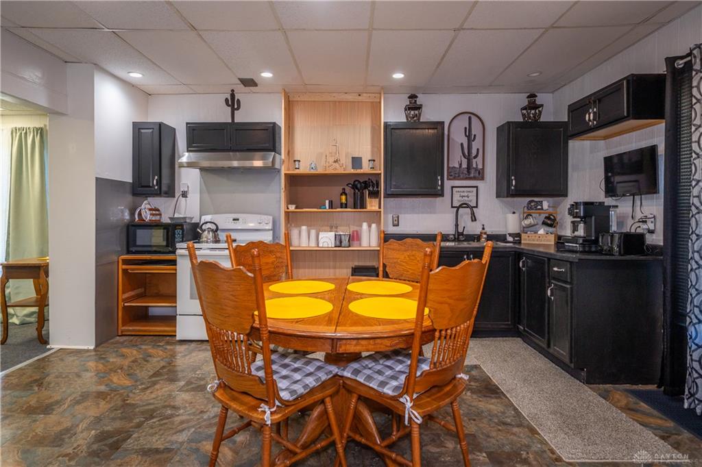712 W Main Property Photo 2