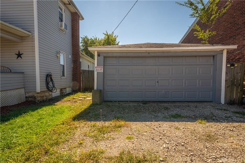 712 W Main Property Photo 37