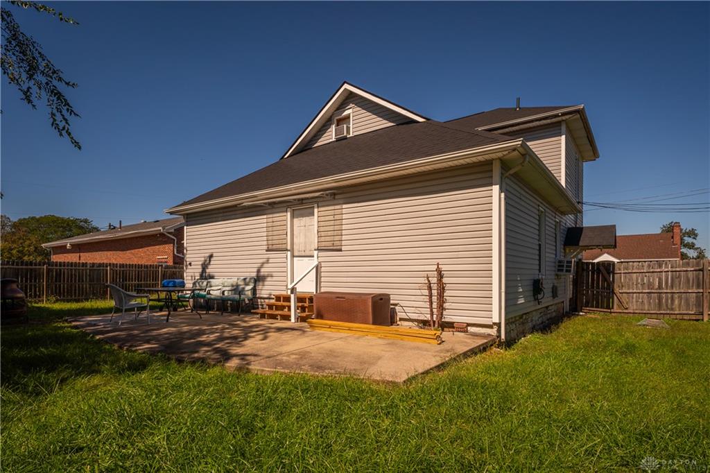 712 W Main Property Photo 43