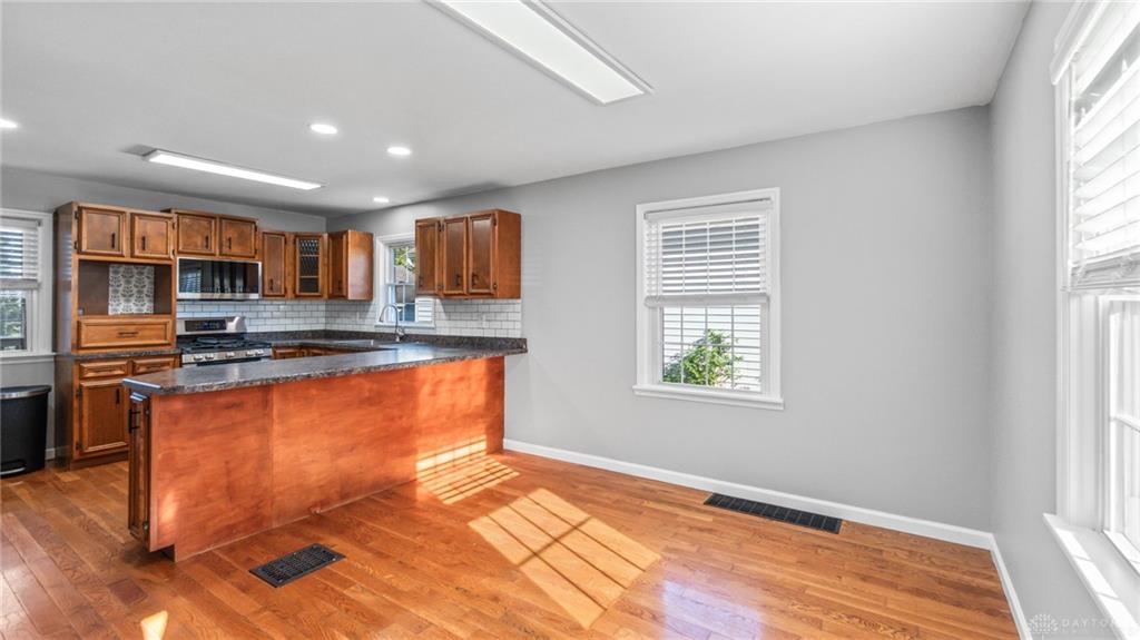 1423 Crestview Property Photo 12