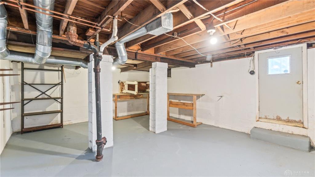 1423 Crestview Property Photo 43