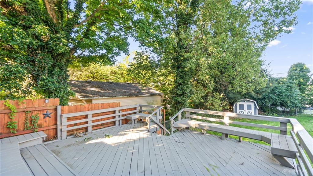 1423 Crestview Property Photo 44