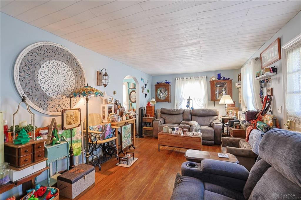 6909 Bryn Mawr Property Photo 4