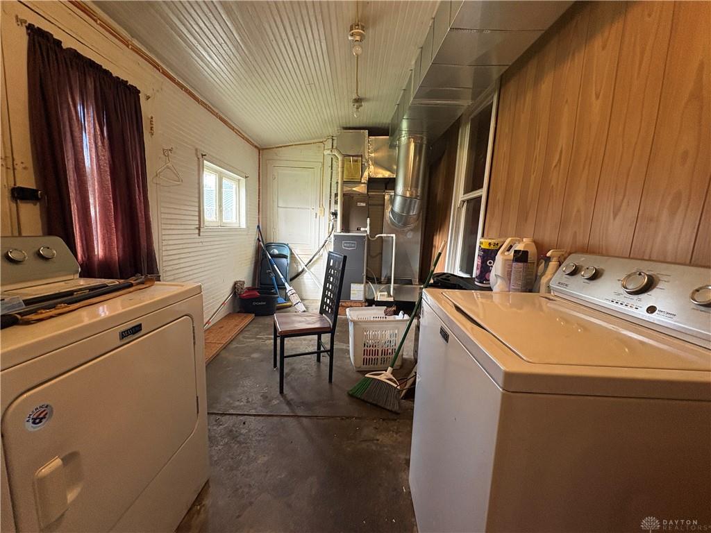 201 Main Property Photo 8