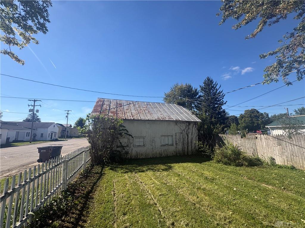 201 Main Property Photo 15
