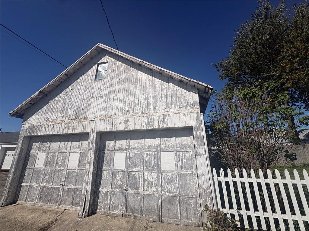 201 Main Property Photo 16