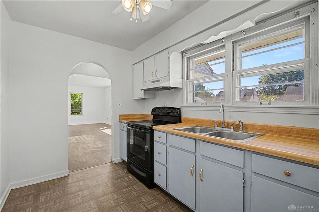 121 Greene Property Photo 12