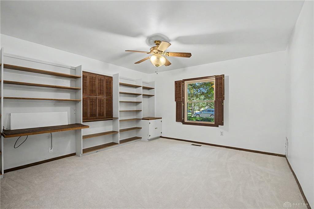 310 Phillips Property Photo 22