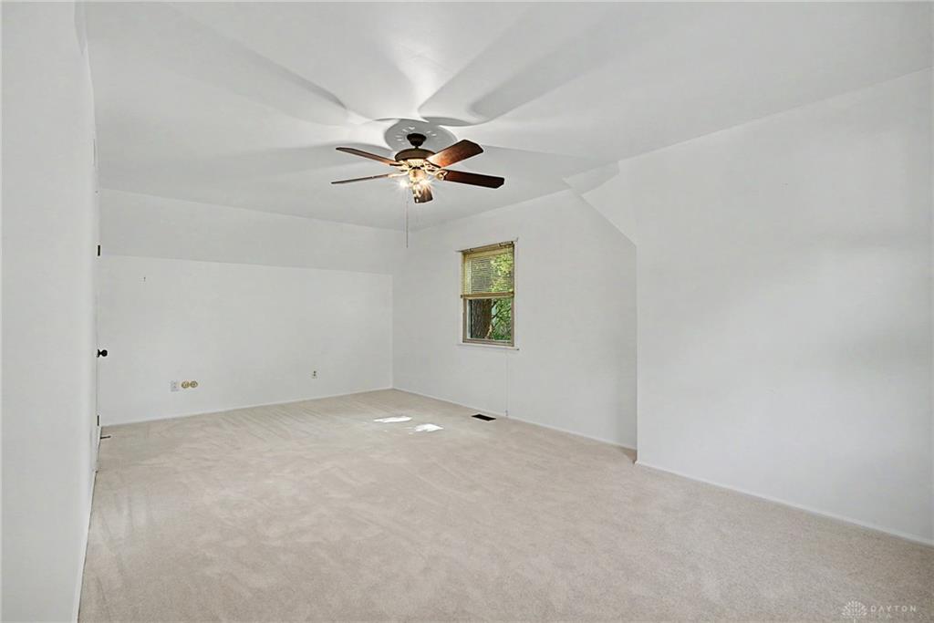 310 Phillips Property Photo 25