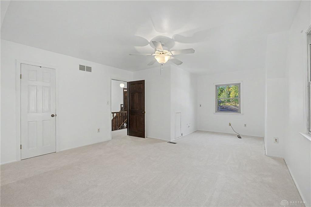 310 Phillips Property Photo 31