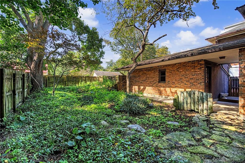 310 Phillips Property Photo 37