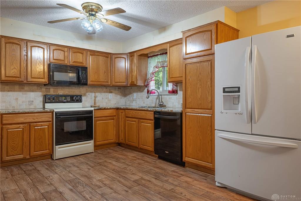 9171 Eby Property Photo 5
