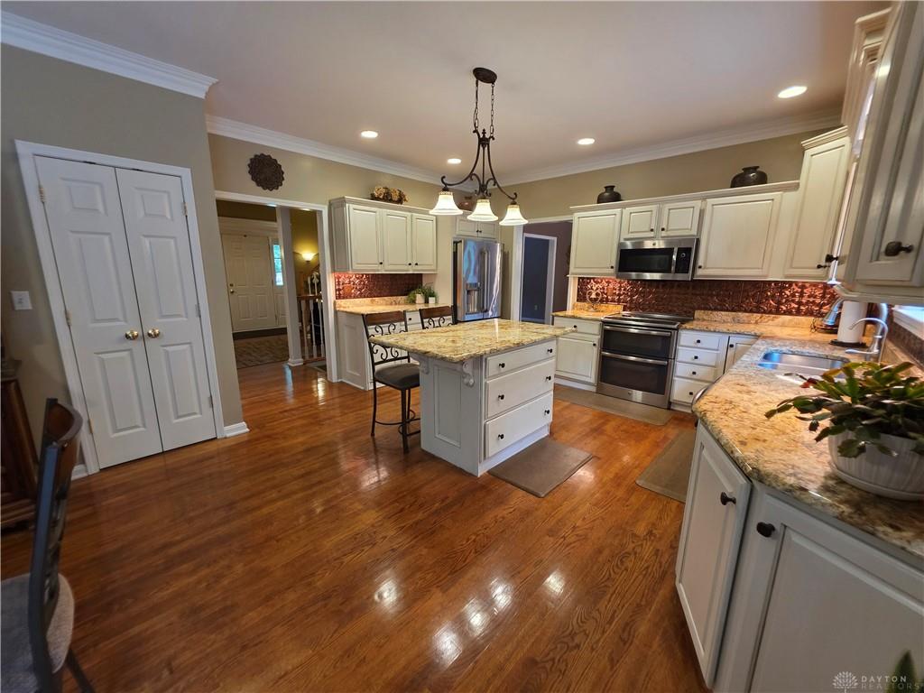 538 Tara Property Photo 26