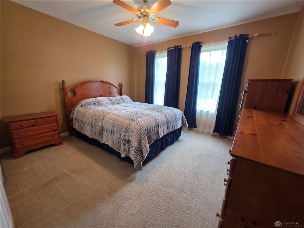 538 Tara Property Photo 43