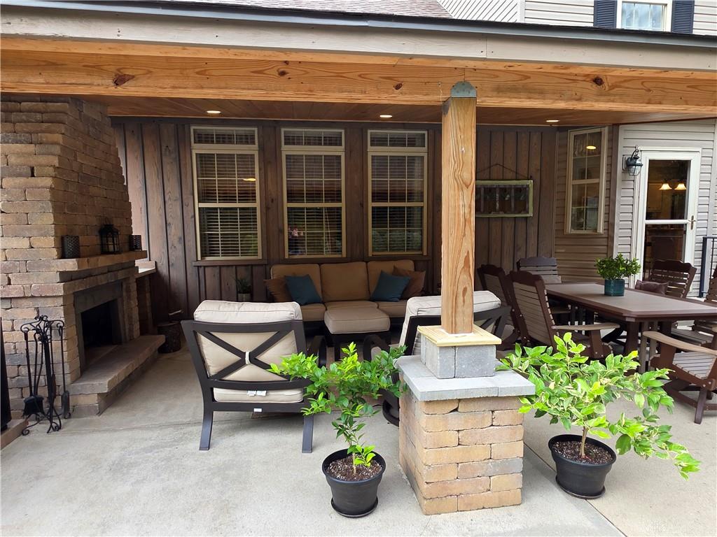 538 Tara Property Photo 62