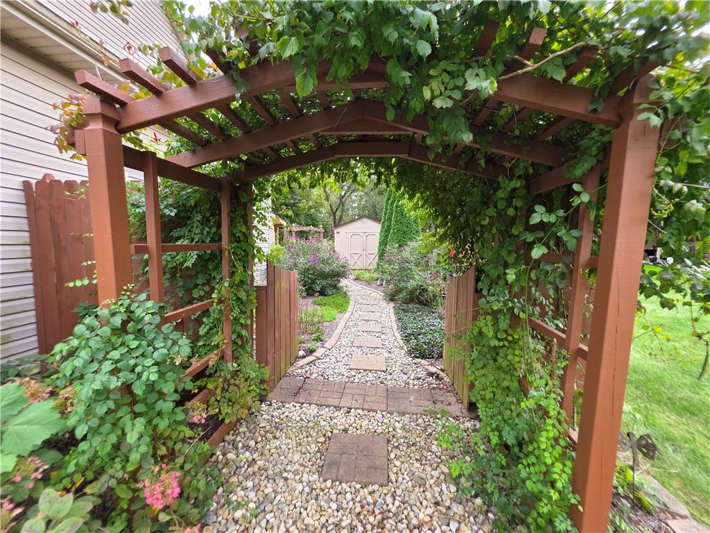 538 Tara Property Photo 66