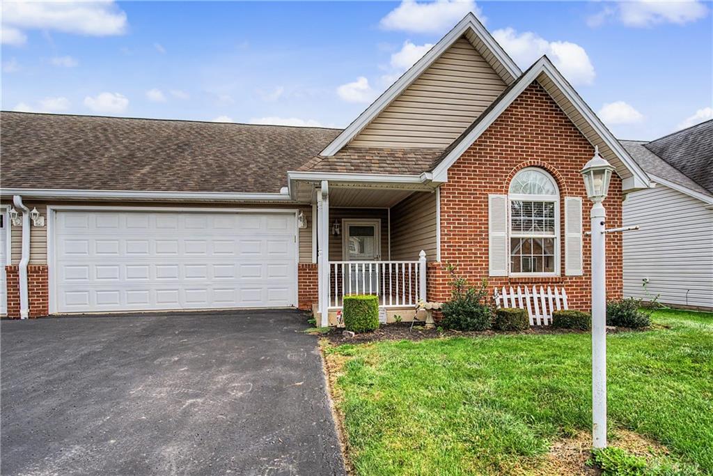 522 Romadoor Property Photo 1