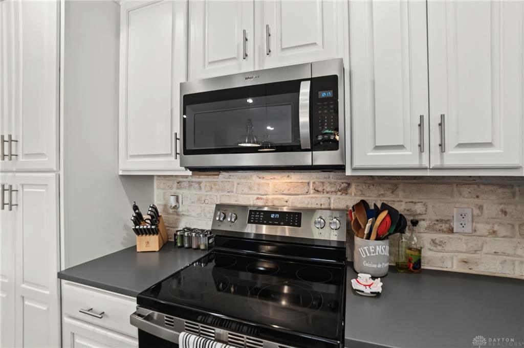115 Mound Property Photo 15