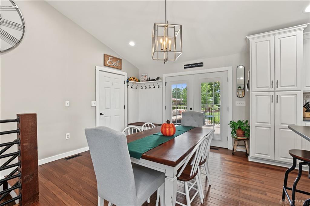 115 Mound Property Photo 18