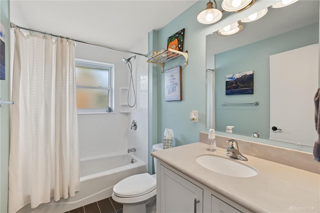 115 Mound Property Photo 23
