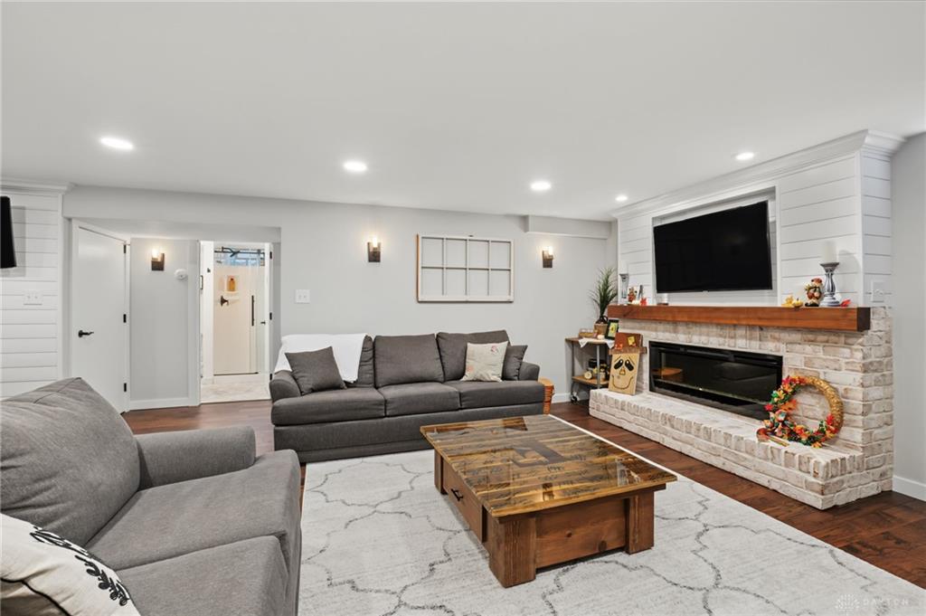 115 Mound Property Photo 41