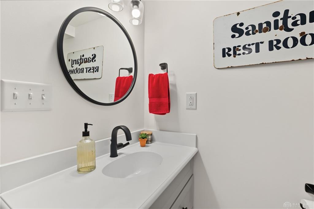 115 Mound Property Photo 46
