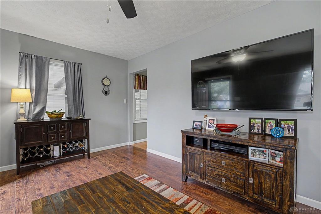 4306 Blue Rock Property Photo 8