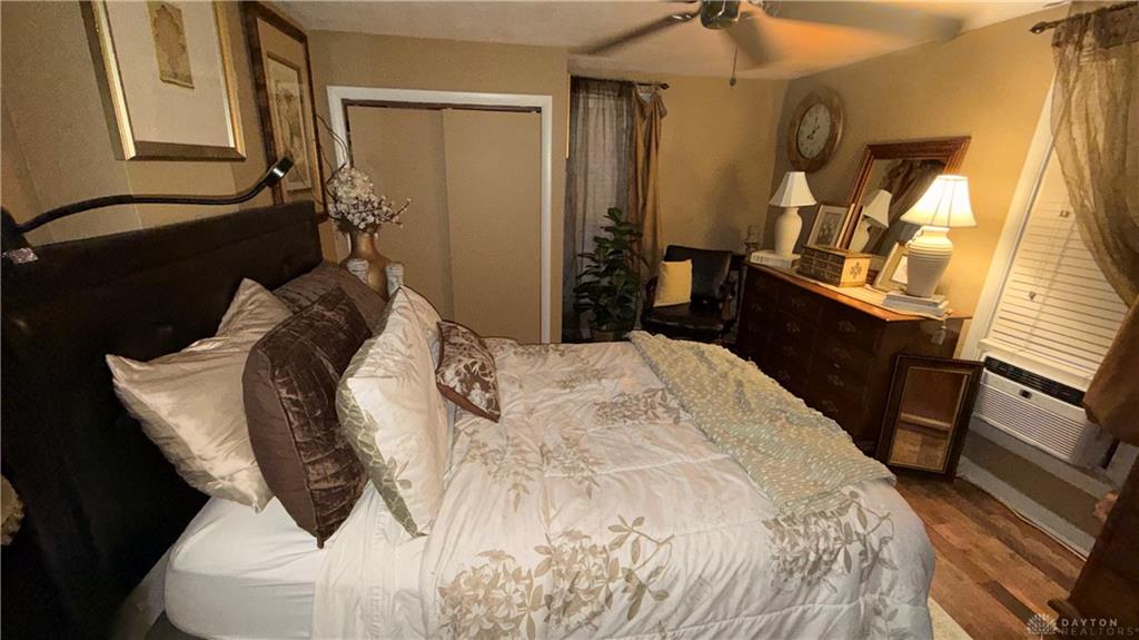 238 Hall Property Photo 8