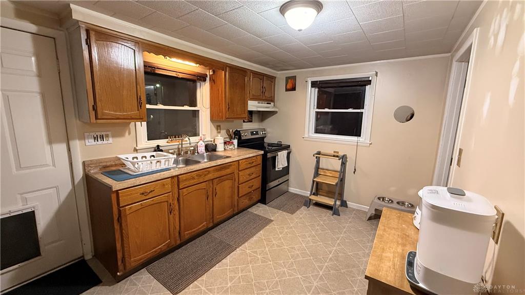 238 Hall Property Photo 14