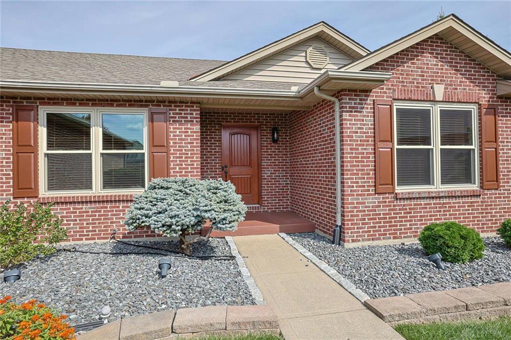 5984 Tyler Point Property Photo 2