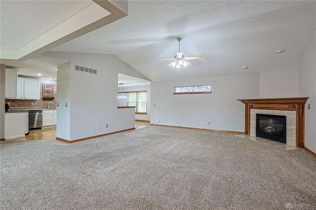 5984 Tyler Point Property Photo 5