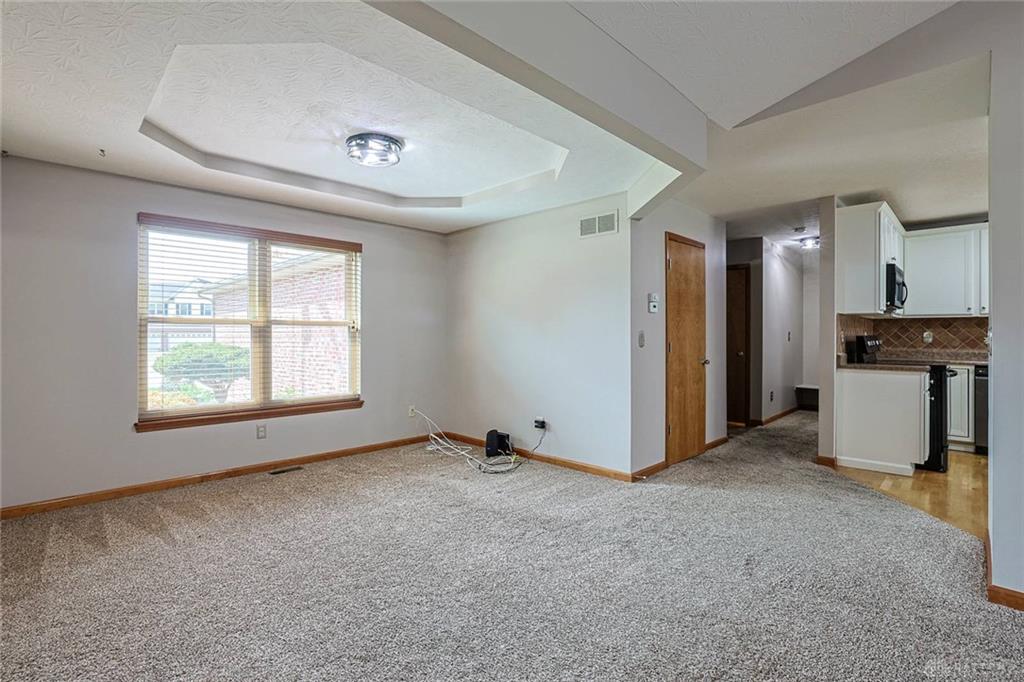 5984 Tyler Point Property Photo 8