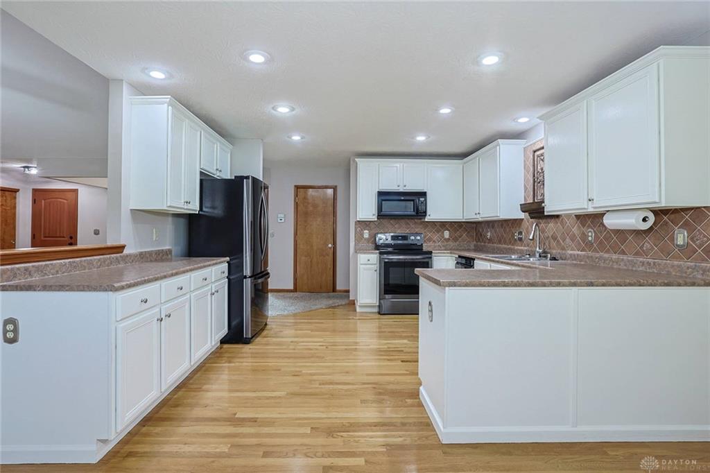 5984 Tyler Point Property Photo 11
