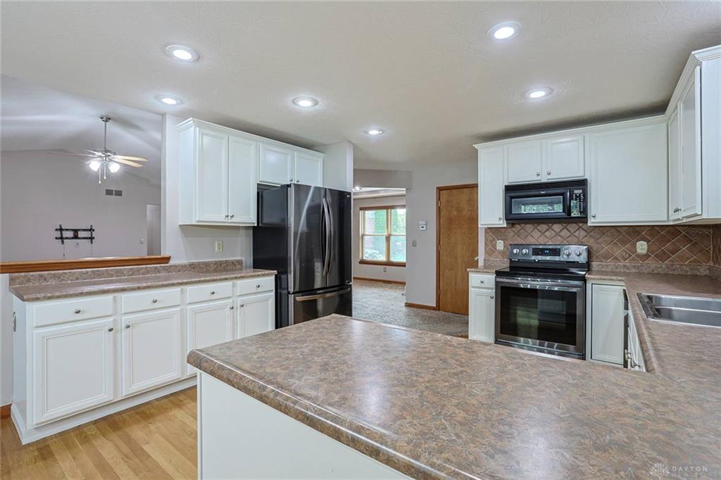 5984 Tyler Point Property Photo 13