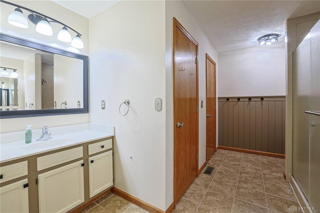 5984 Tyler Point Property Photo 17