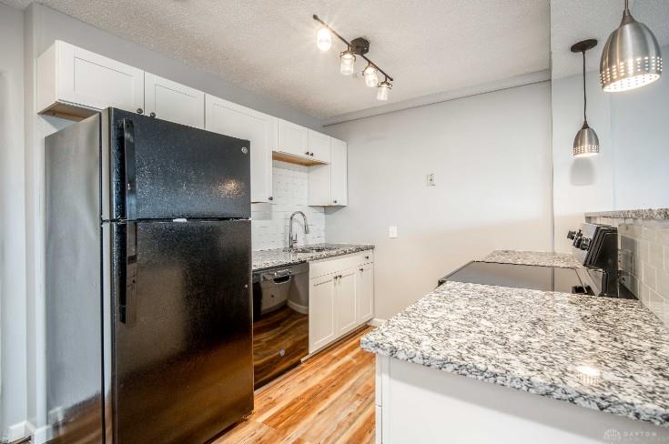 1717 Big Hill B12 Property Photo 3