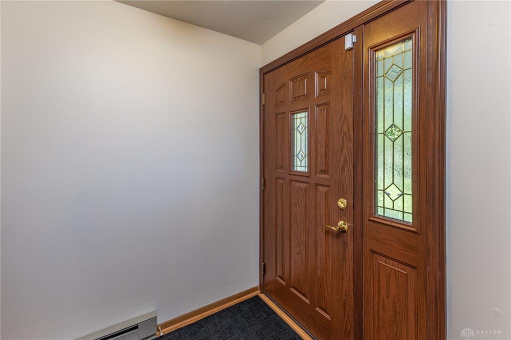 920 E Shoop Property Photo 5