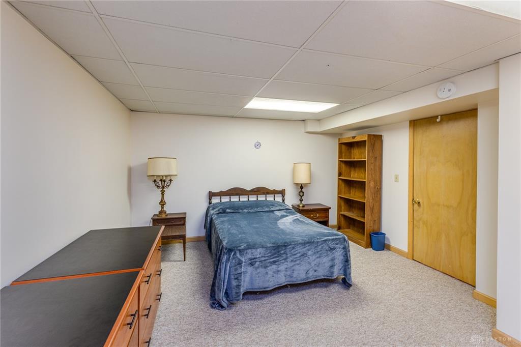 920 E Shoop Property Photo 27