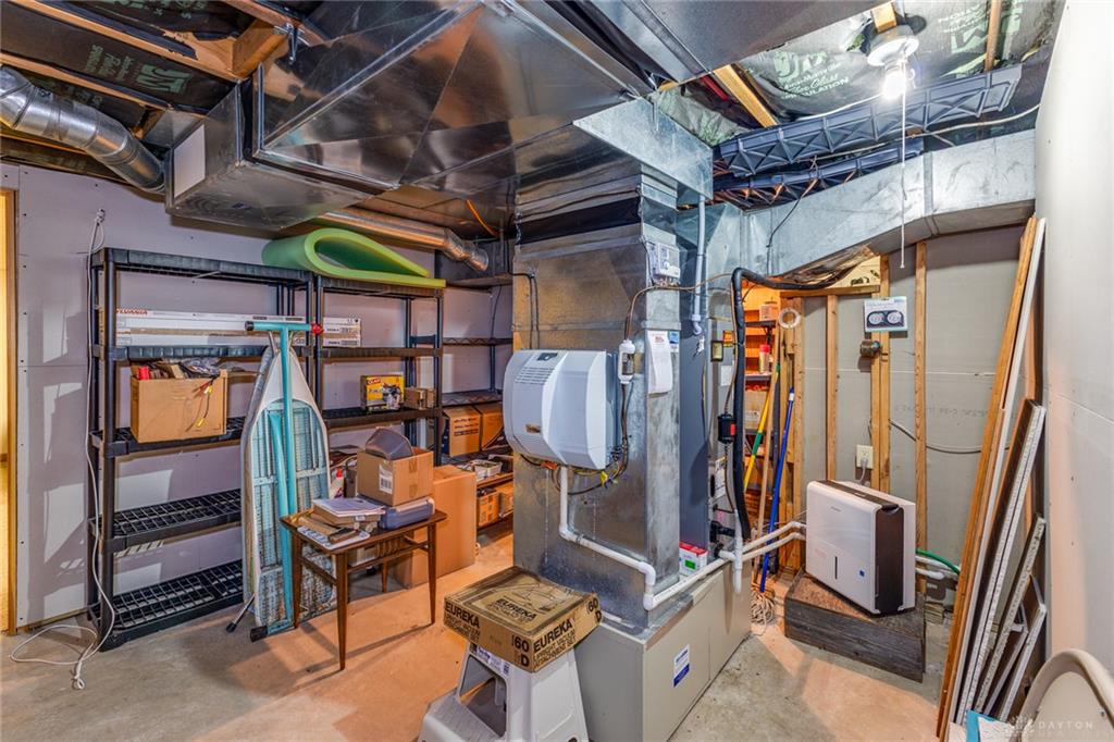 920 E Shoop Property Photo 29