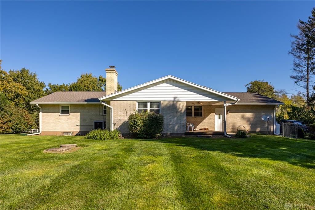 920 E Shoop Property Photo 37