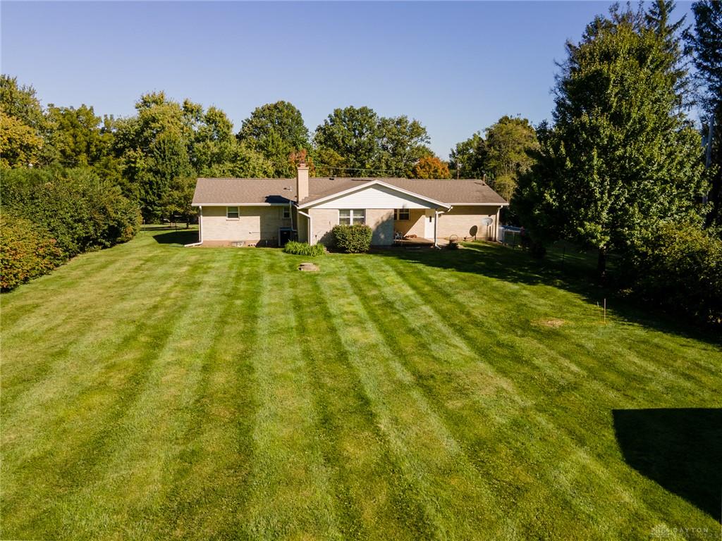 920 E Shoop Property Photo 40