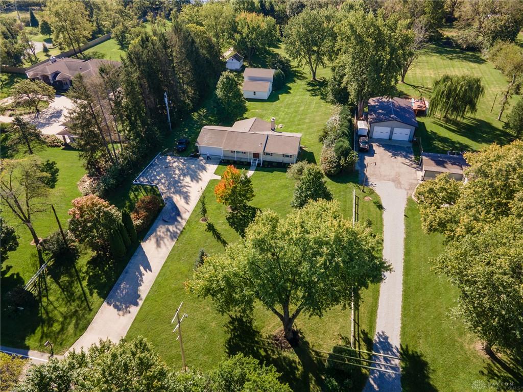 920 E Shoop Property Photo 46