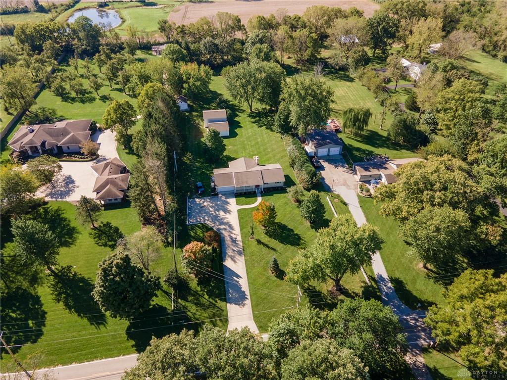 920 E Shoop Property Photo 47
